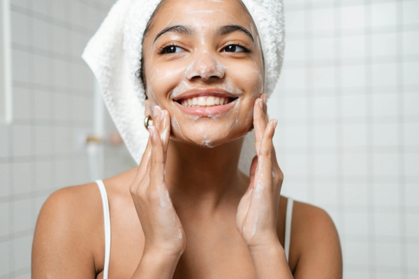 How to Cleanse Your Skin Properly: The First Step to Healthy Skin