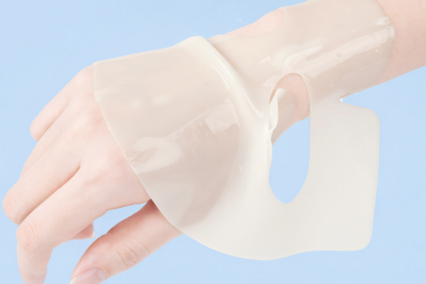 When is the Best Time to Use a Hydrogel Mask?